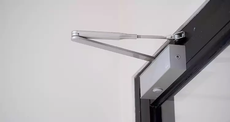 Screen Door Closer Installation in Florida Ridge, FL