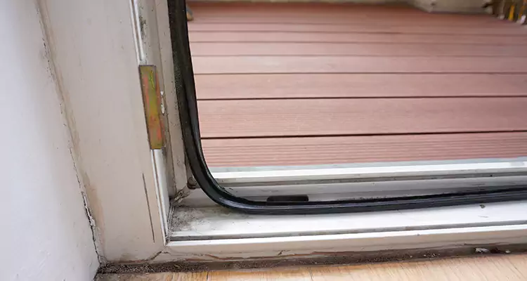 Patio Door Weatherproofing Installation in Florida Ridge, FL
