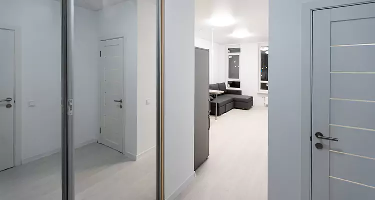 Modern Mirrored Closet Doors Repair in Florida Ridge, FL