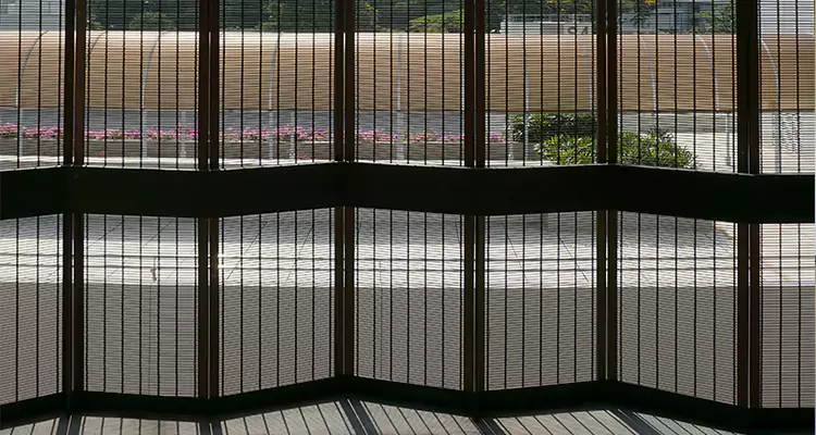 Front Screen Door Repair in Florida Ridge, FL